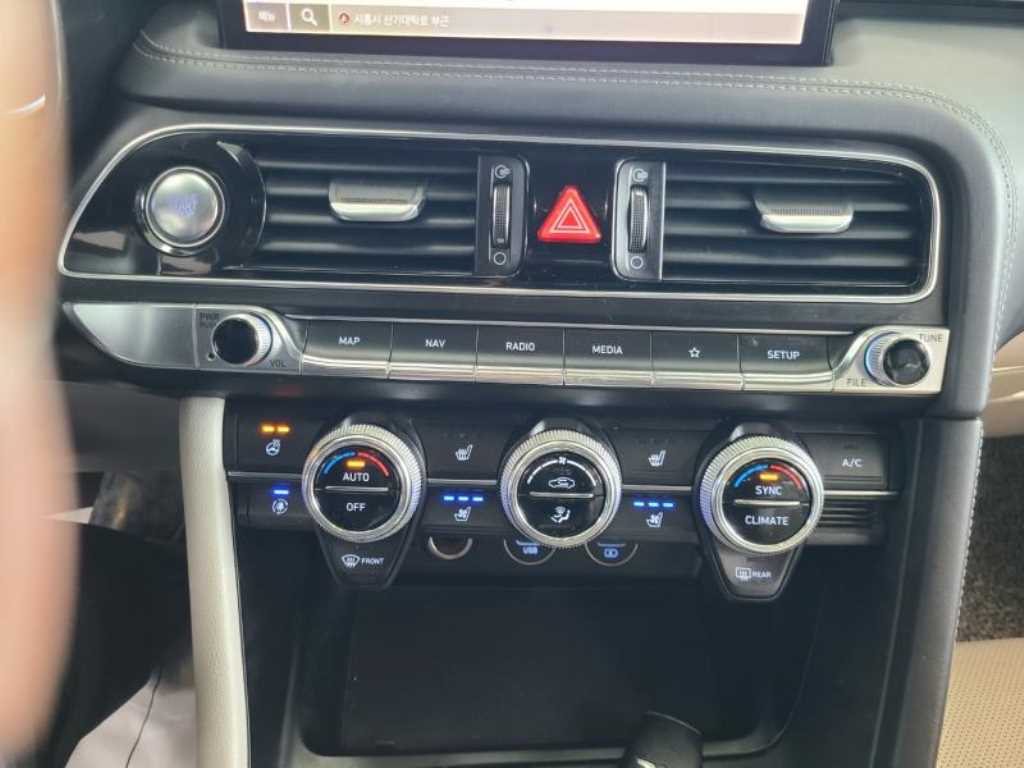 Genesis G70 2023 Blanco - Importación desde Corea - HF Imports Iquique - Foto 13