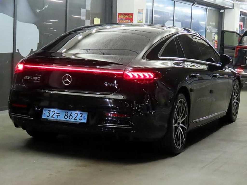 Mercedes Benz EQS - Vista 4