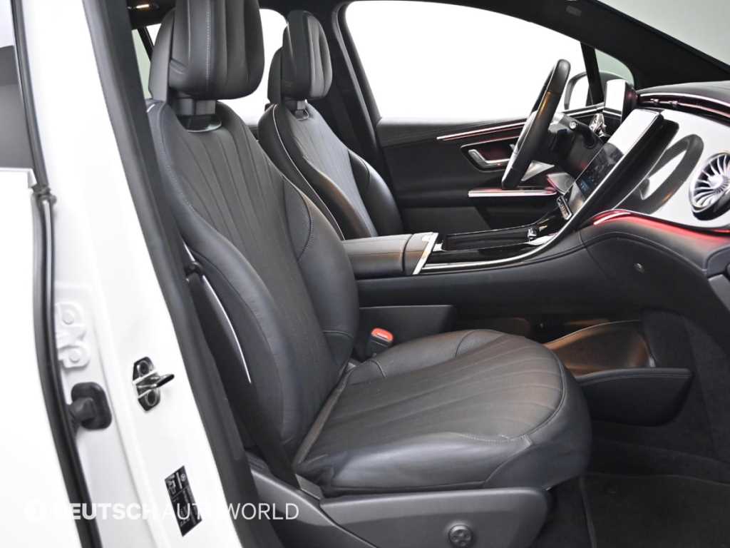 Mercedes Benz EQE - Vista 10