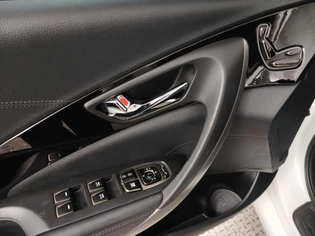 HYUNDAI Grandeur - Vista 9