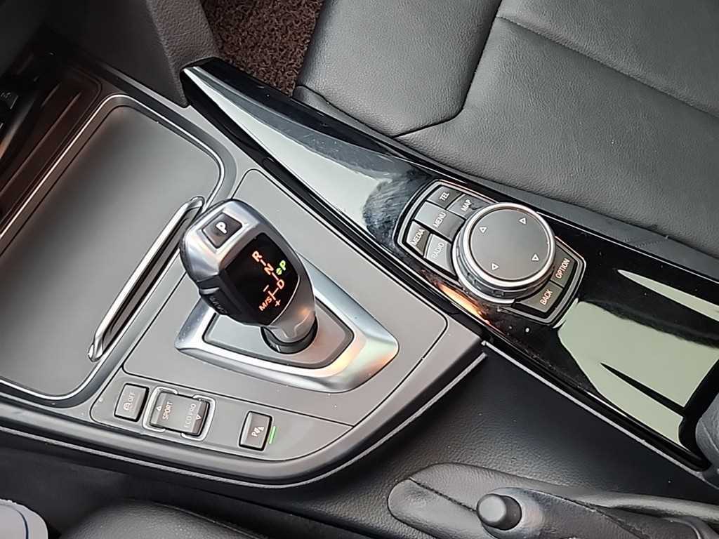 BMW 3 series - Vista 8