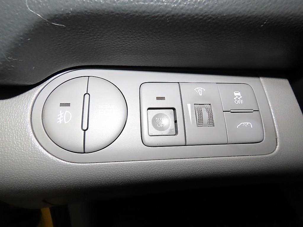 HYUNDAI Starex 2019 Amarillo - Importación desde Corea - HF Imports Iquique - Foto 13