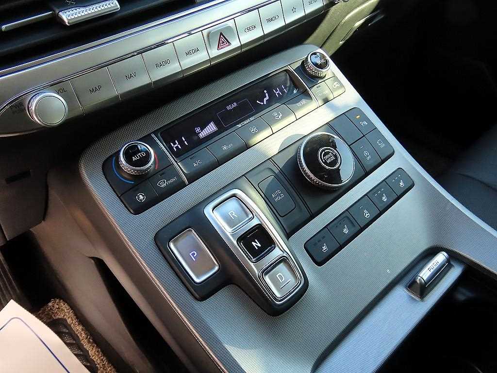 HYUNDAI Palisade - Vista 10