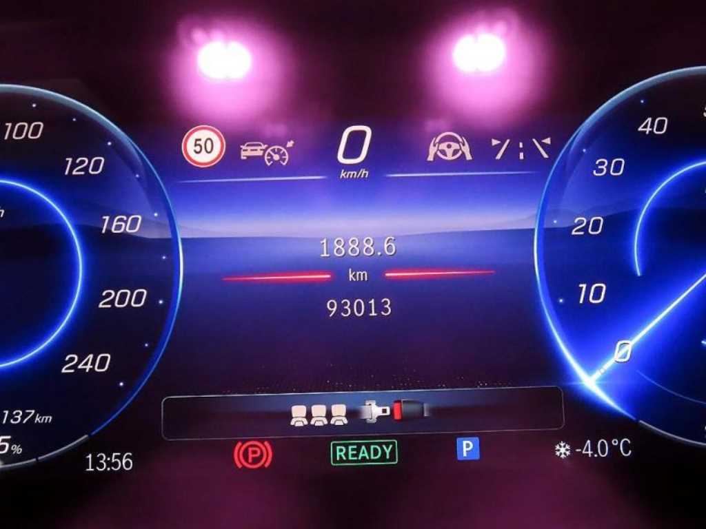 Mercedes Benz EQS - Vista 9