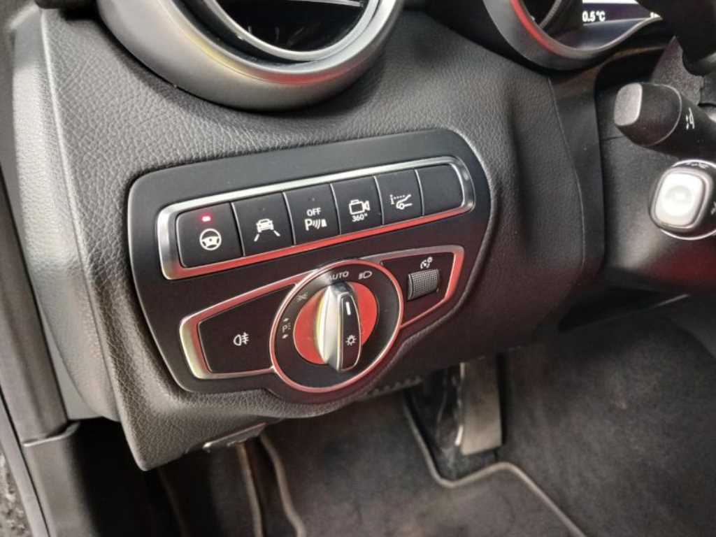 Mercedes Benz C Class - Vista 9