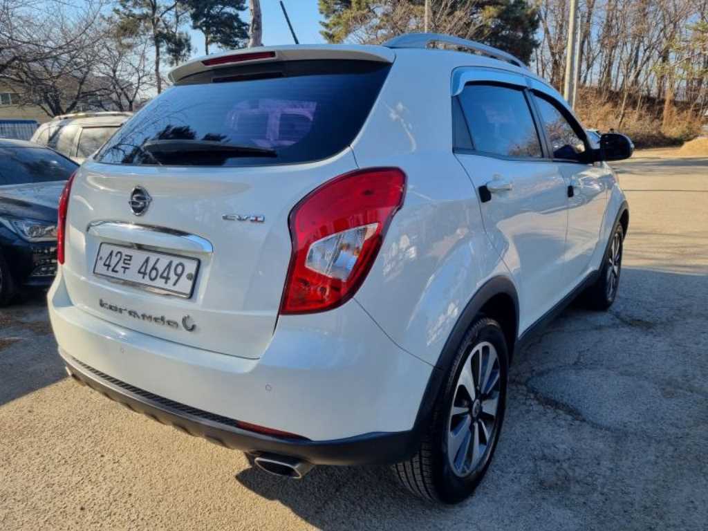 Ssangyong Korando - Vista 4