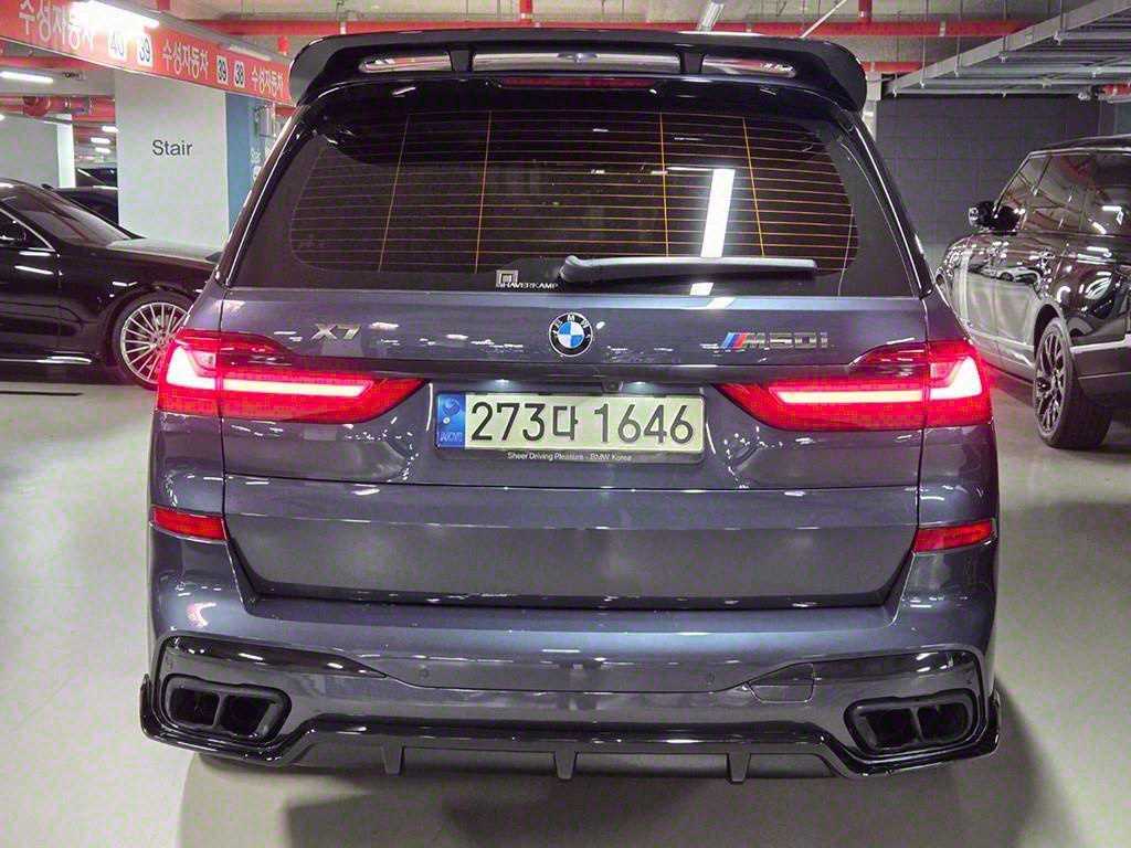 BMW X7 - Vista 4