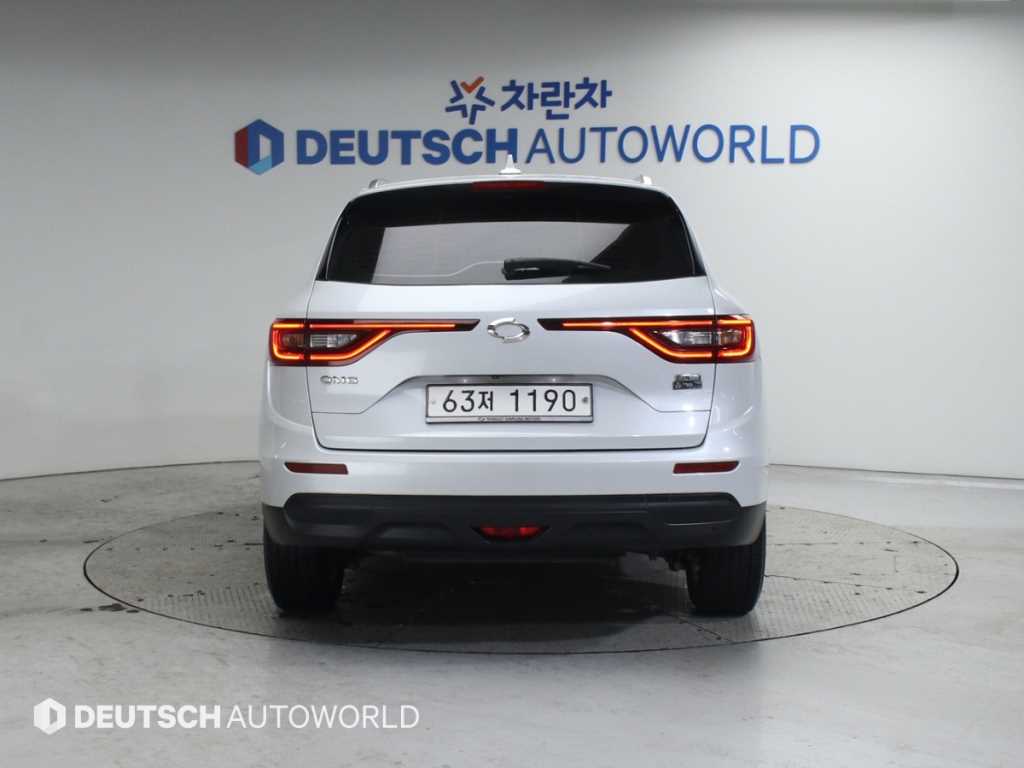 SAMSUNG QM6 - Vista 4