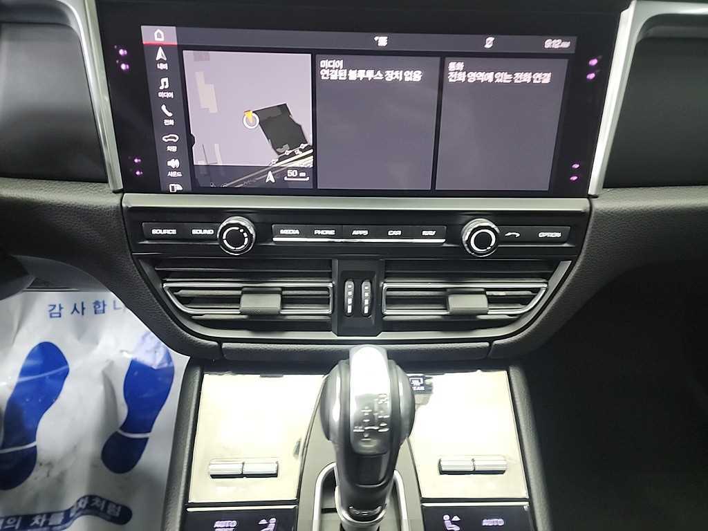 Porsche Macan - Vista 10