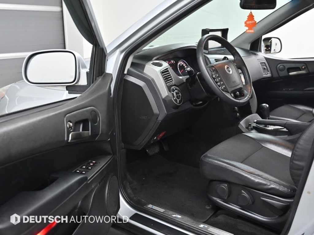 Ssangyong Korando - Vista 11