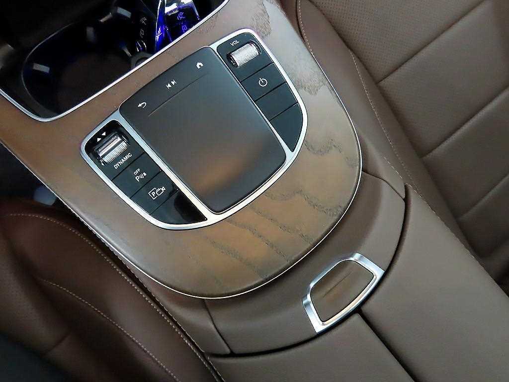 Mercedes Benz E class 2021 Gris - Importación desde Corea - HF Imports Iquique - Foto 13