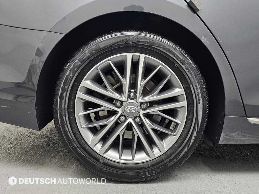 HYUNDAI Grandeur - Vista 5