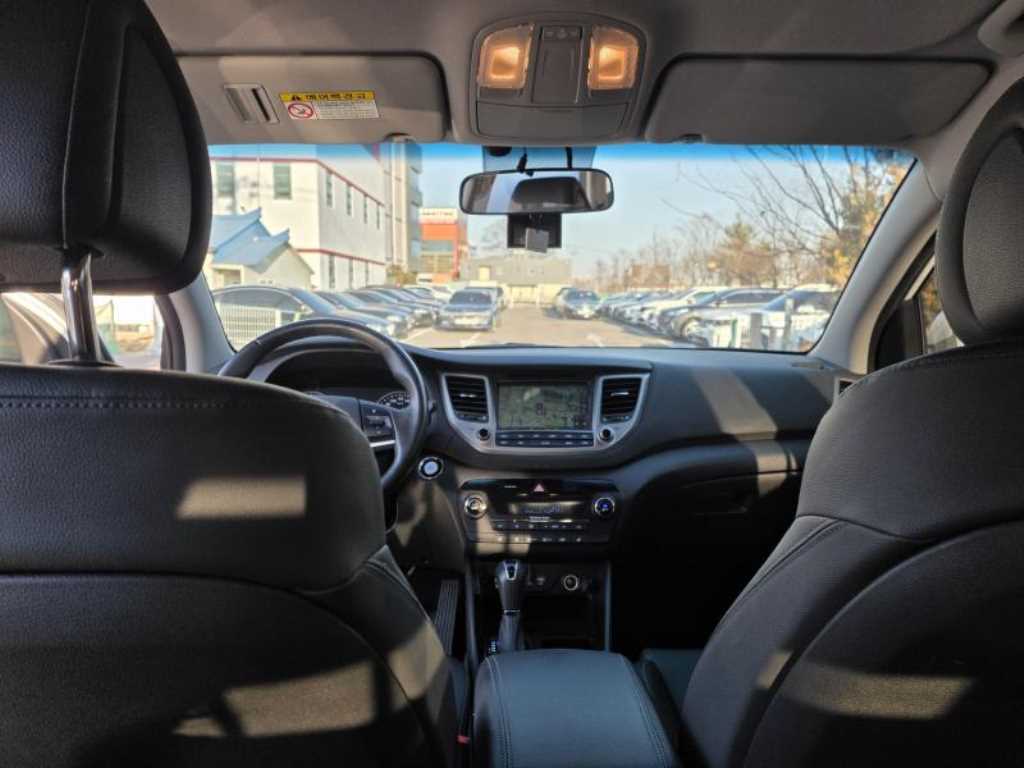 HYUNDAI Tucson - Vista 6