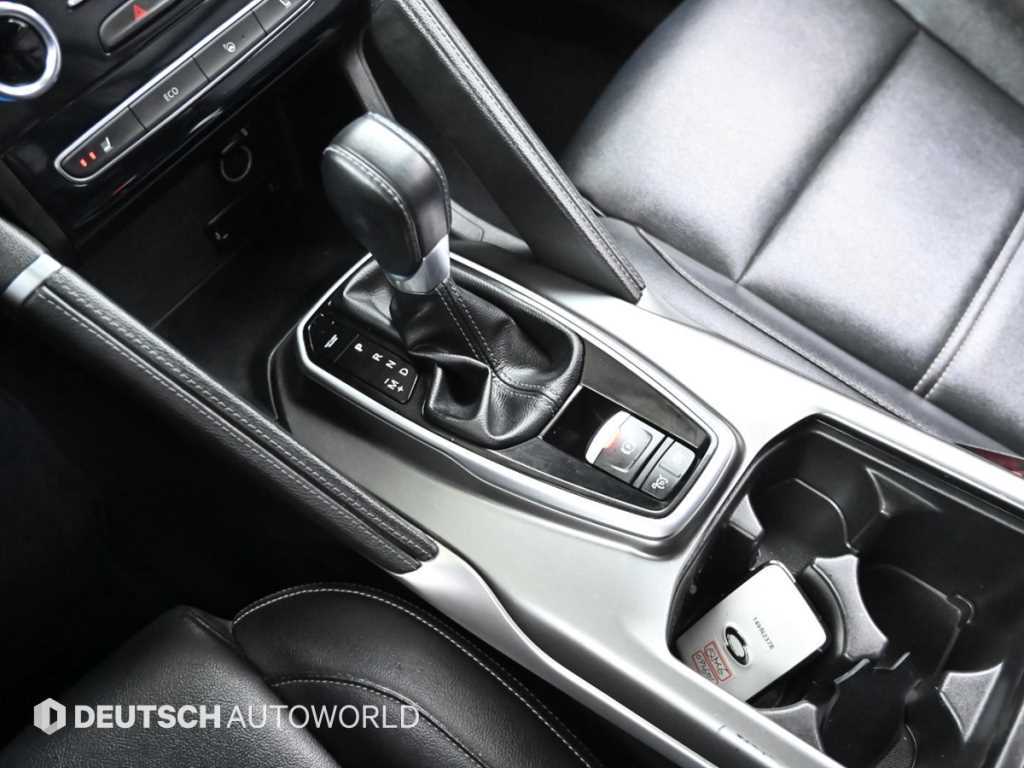 SAMSUNG QM6 - Vista 9