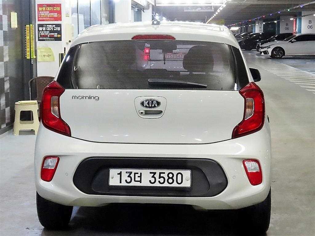 KIA Morning - Vista 5