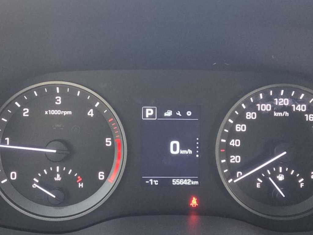 HYUNDAI Tucson - Vista 5