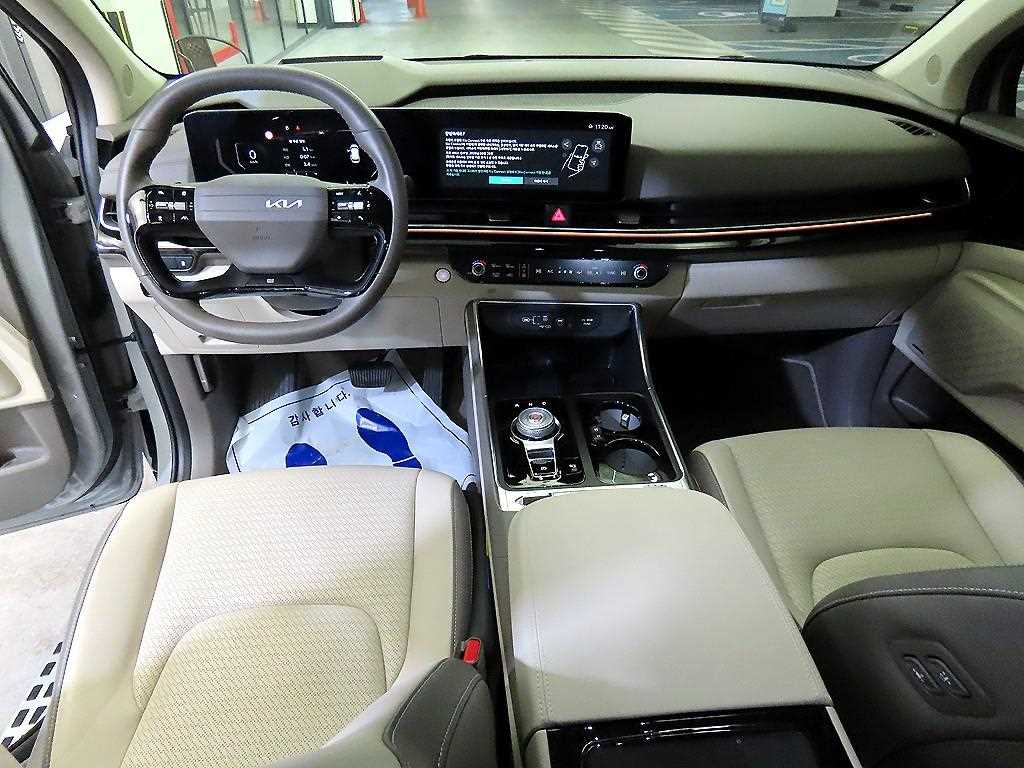 KIA Carnival - Vista 10