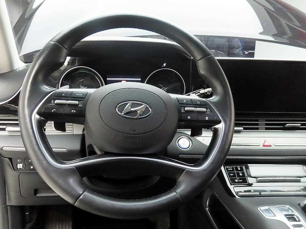 HYUNDAI Grandeur - Vista 7