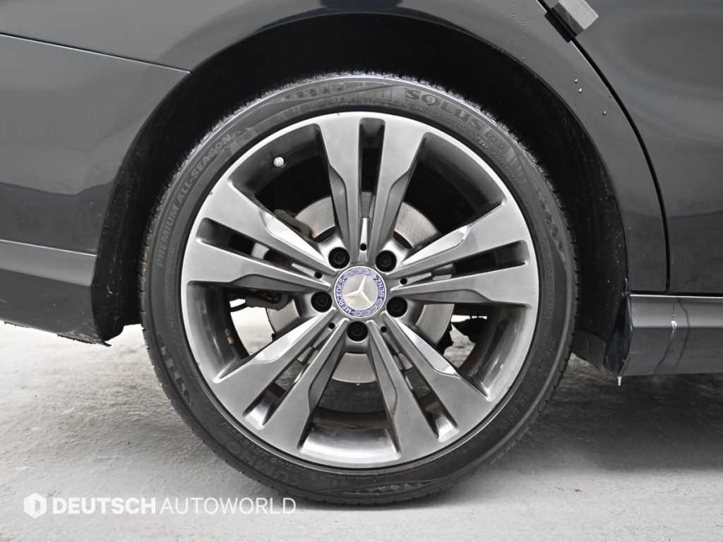 Mercedes Benz CLA Class - Vista 5