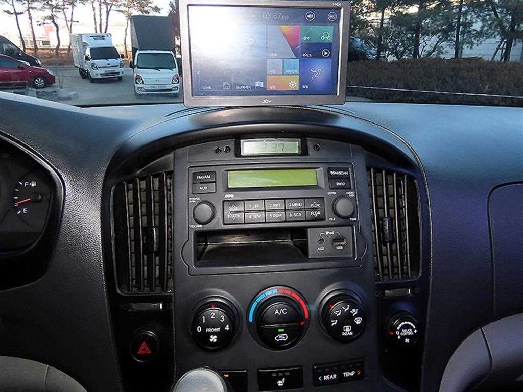 HYUNDAI Starex 2016 Plateado - Importación desde Corea - HF Imports Iquique - Foto 14