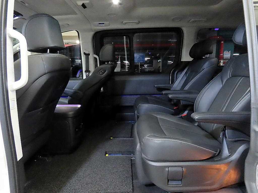 HYUNDAI Staria - Vista 7