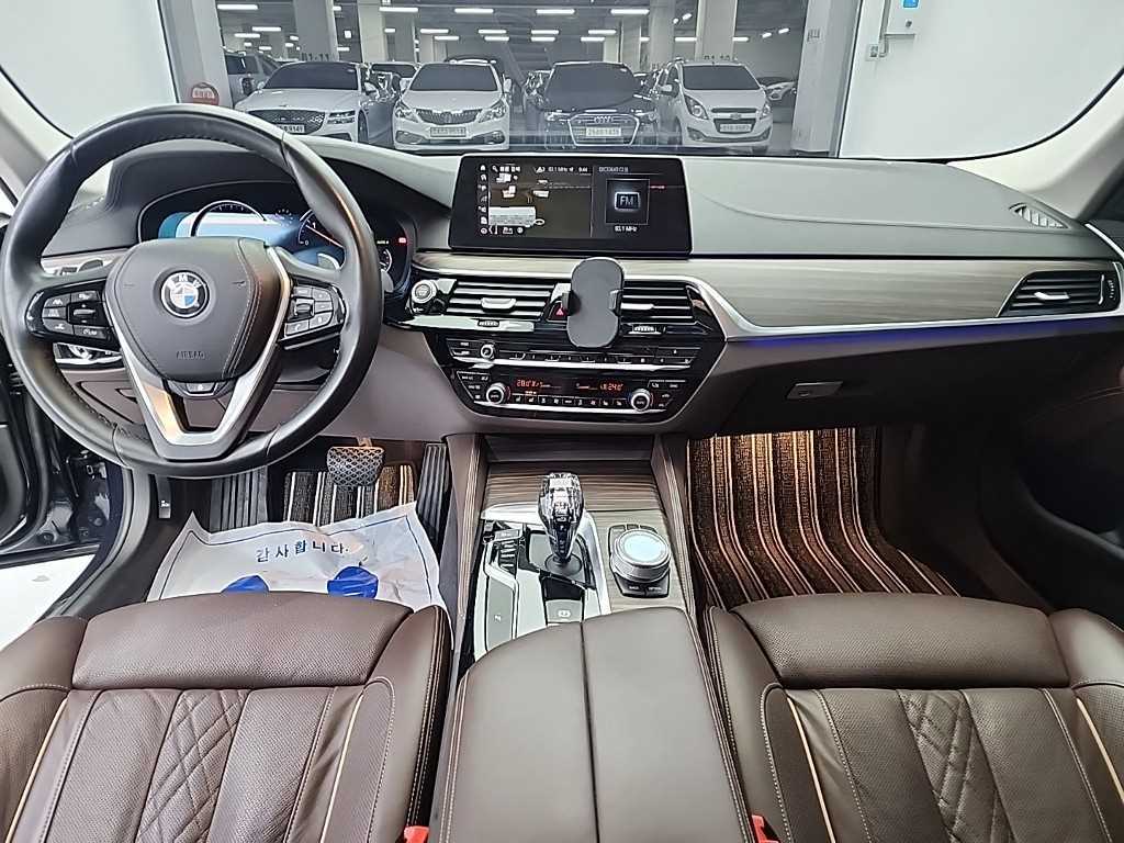 BMW 5 Series - Vista 7