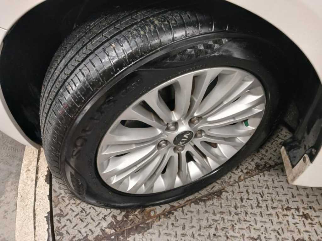 KIA K7 2013 Blanco - Importación desde Corea - HF Imports Iquique - Foto 20