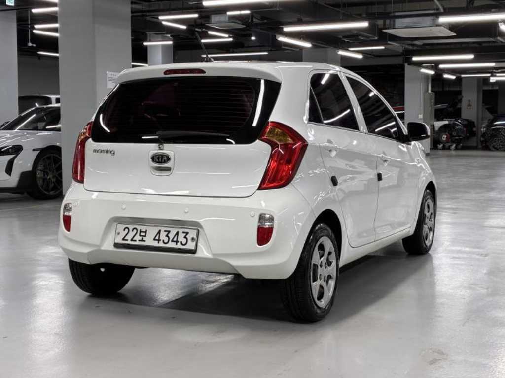 KIA Morning - Vista 5