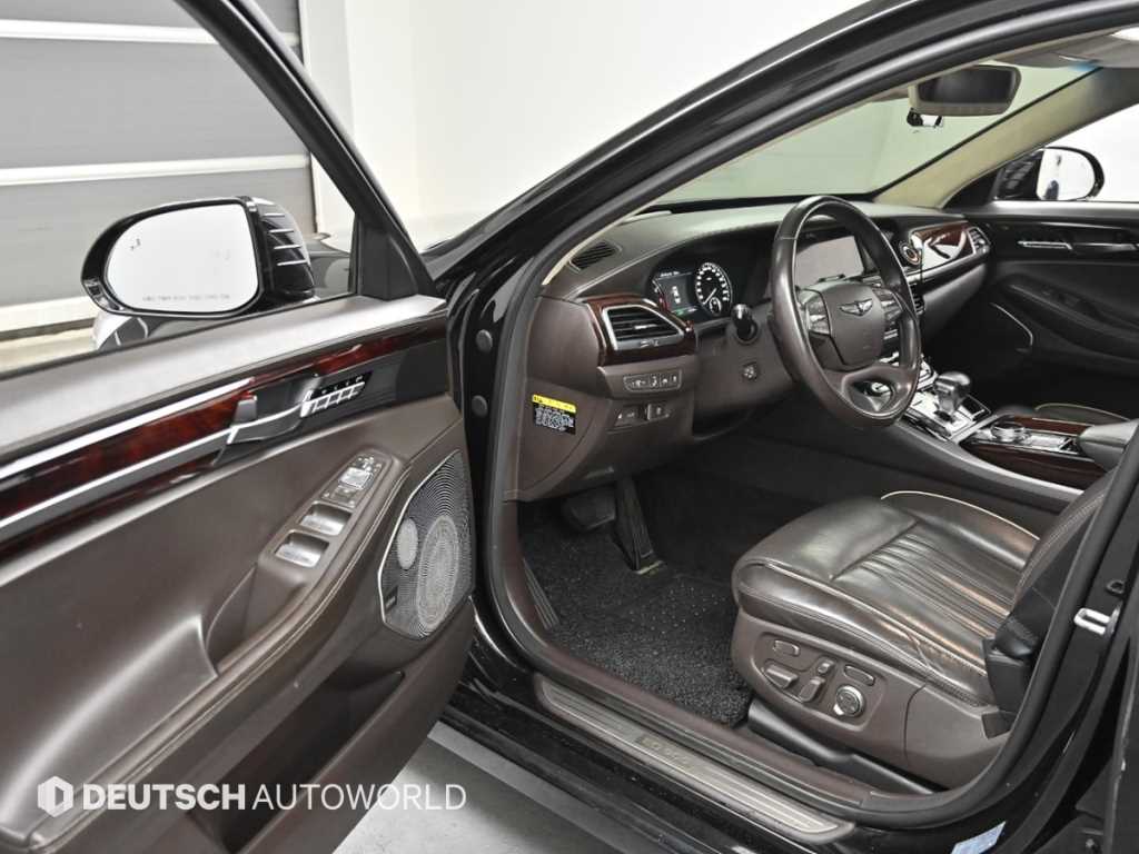 Genesis EQ900 - Vista 11