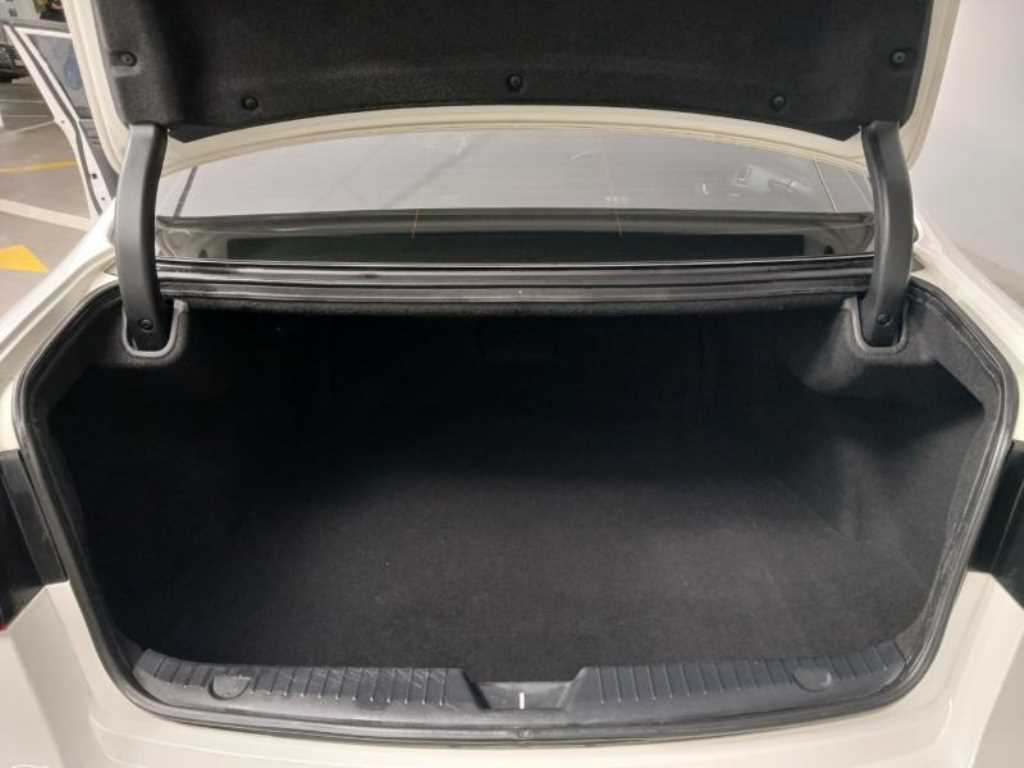 KIA K7 2013 Blanco - Importación desde Corea - HF Imports Iquique - Foto 18