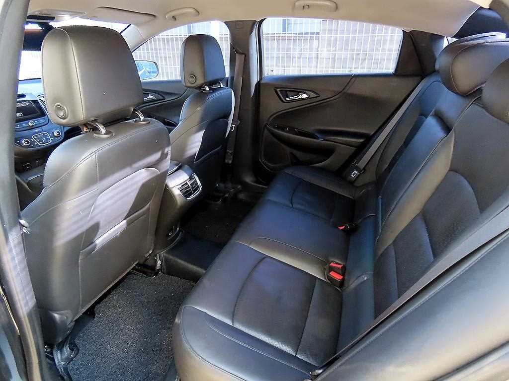 Chevrolet Malibu - Vista 6