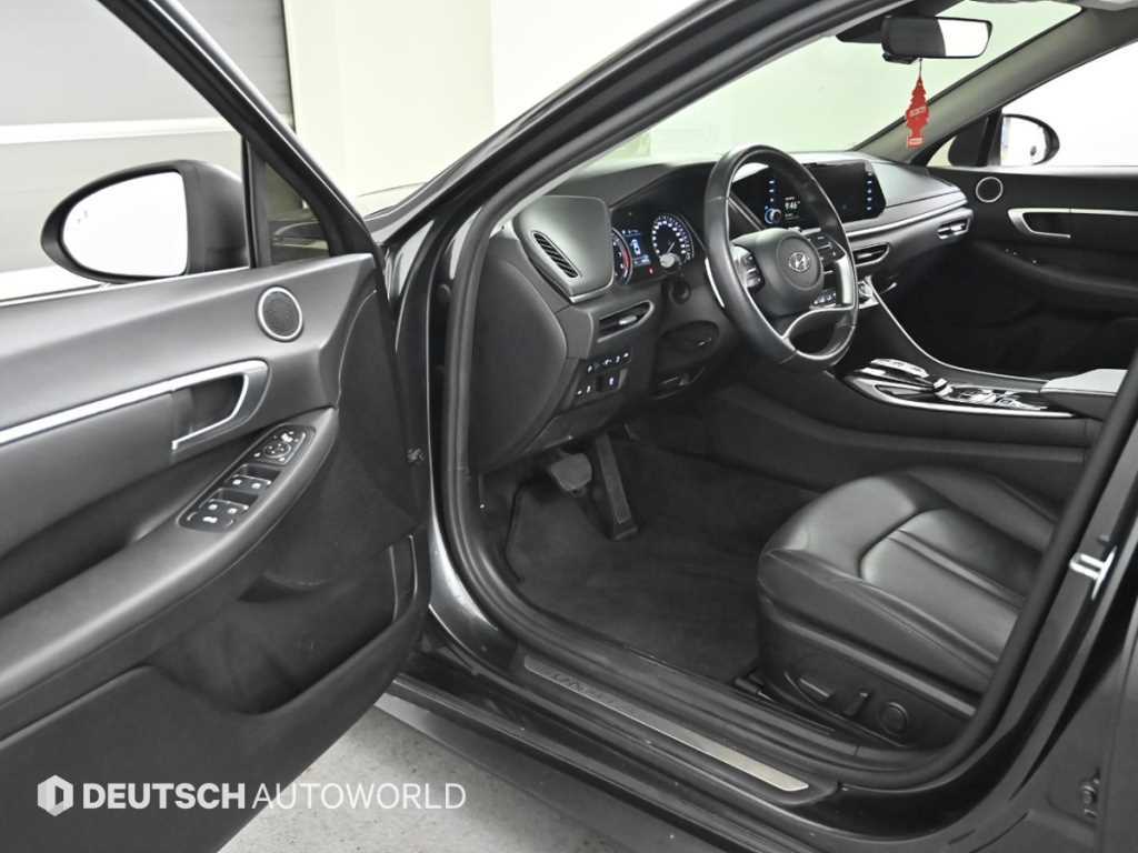 HYUNDAI Sonata - Vista 11