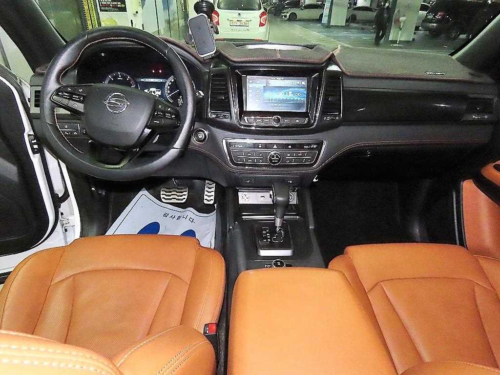 Ssangyong Rexton - Vista 10