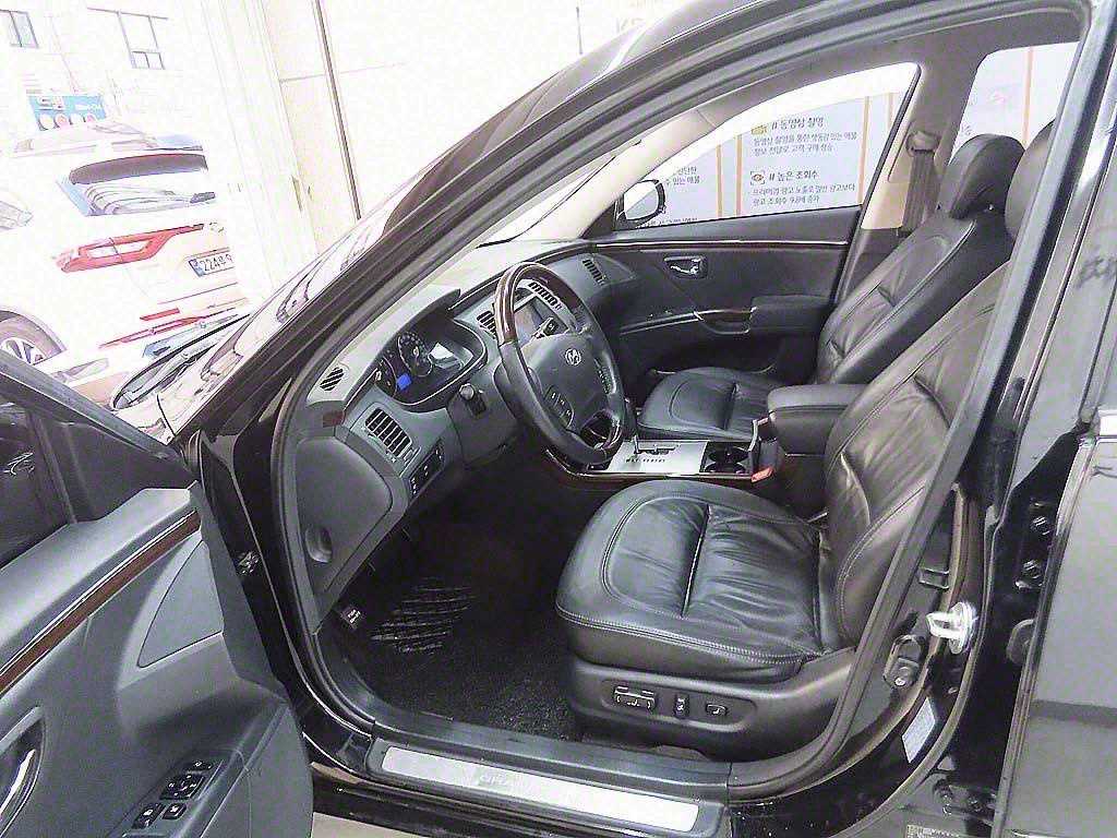 HYUNDAI Grandeur - Vista 5