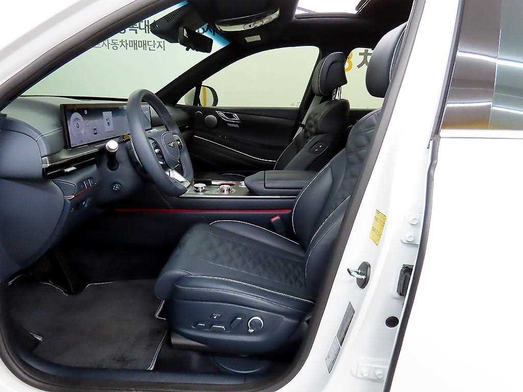 Genesis GV80 - Vista 5