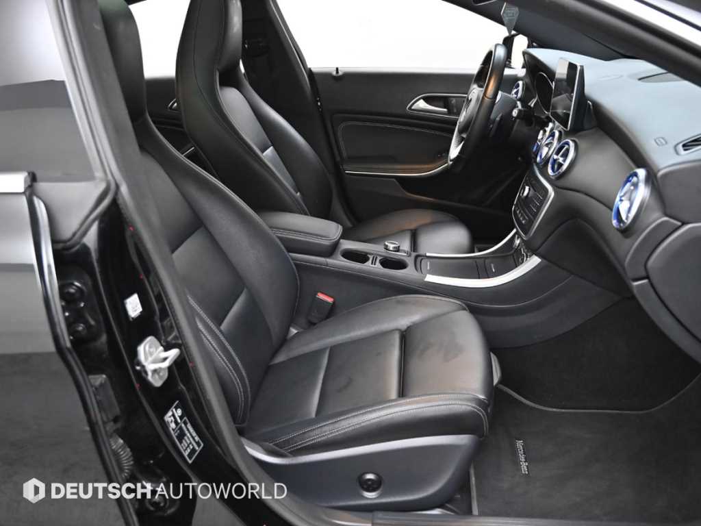 Mercedes Benz CLA Class - Vista 10