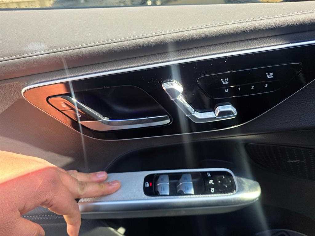 Mercedes Benz GLC Class - Vista 7