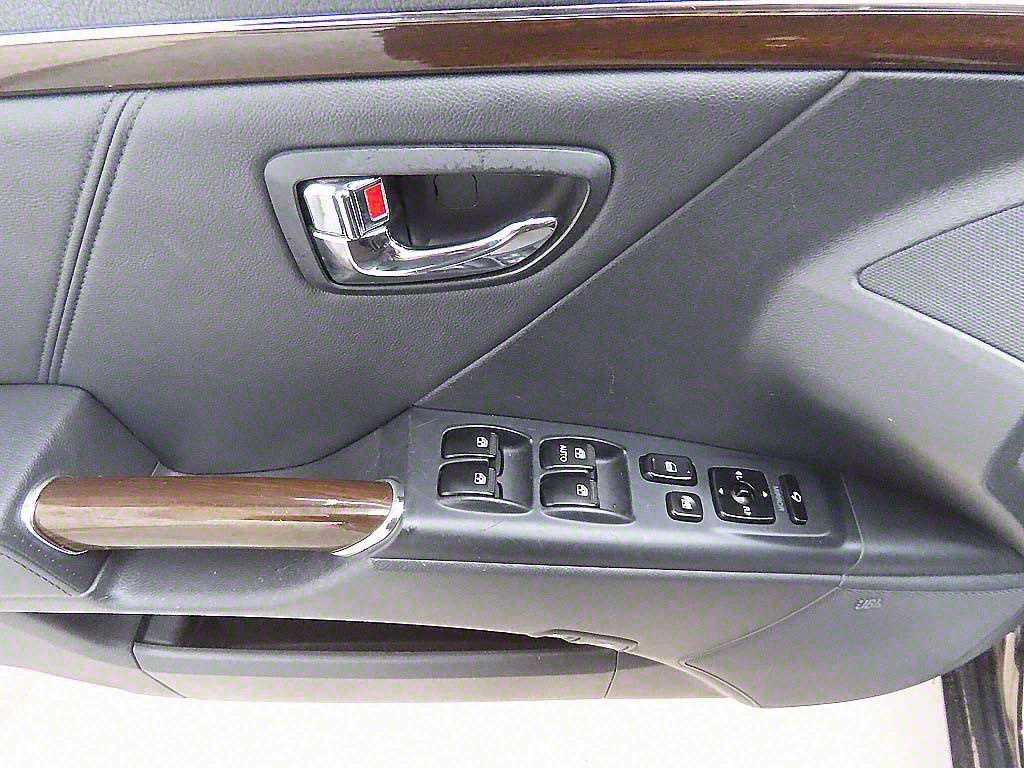 HYUNDAI Grandeur - Vista 9