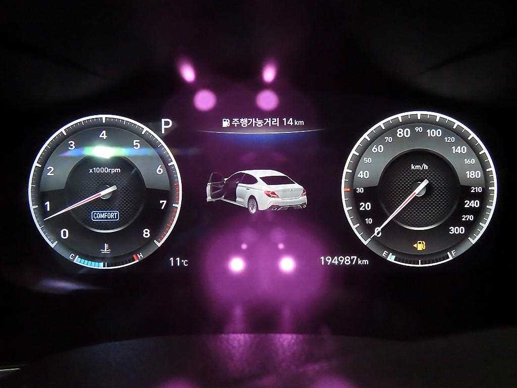 Genesis G70 - Vista 9