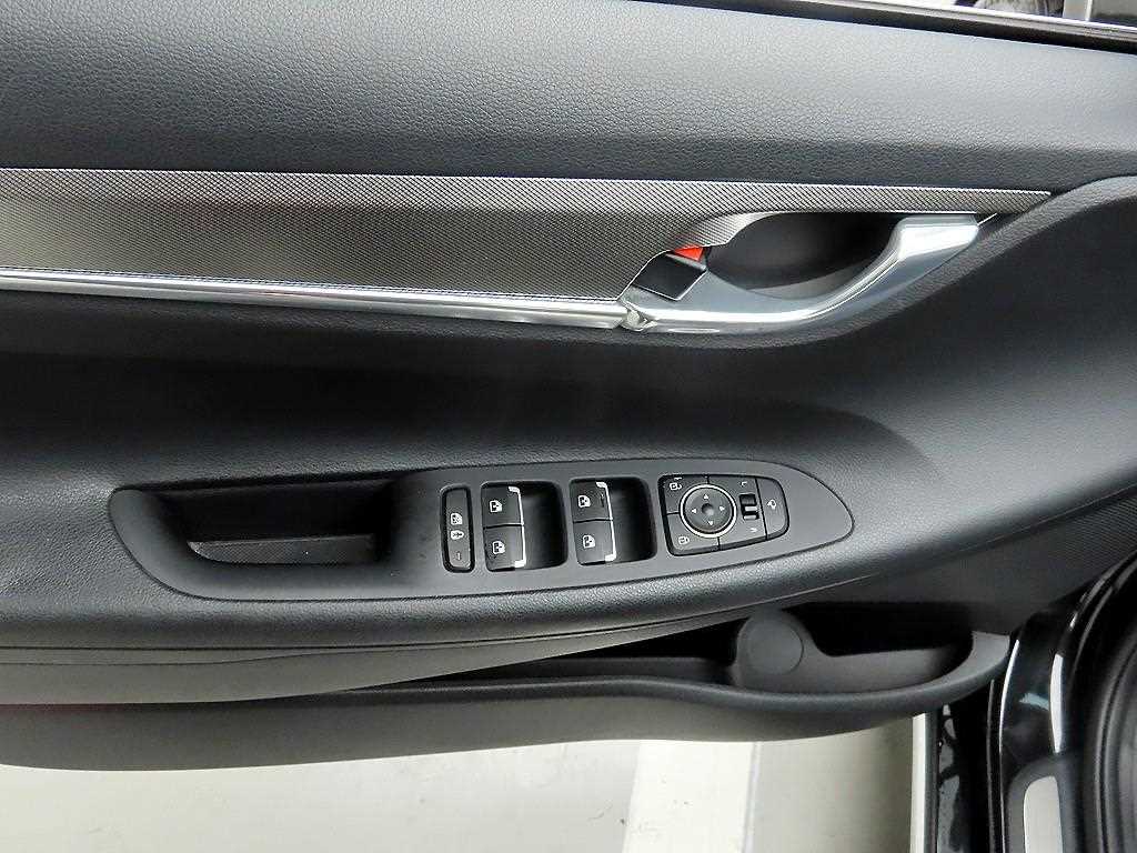 HYUNDAI Grandeur - Vista 11