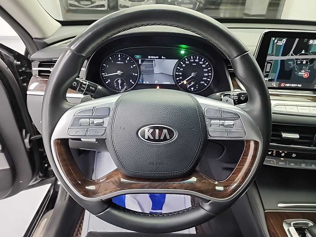 KIA K9 - Vista 9