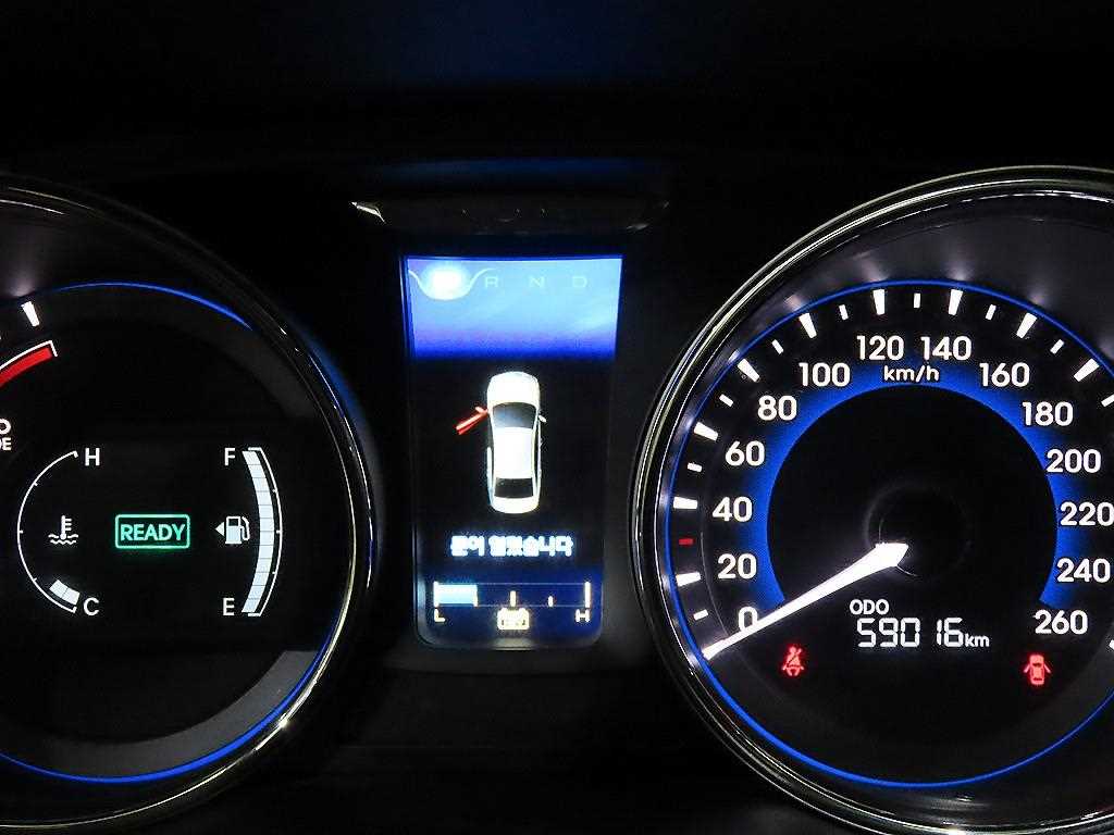 HYUNDAI Sonata - Vista 9