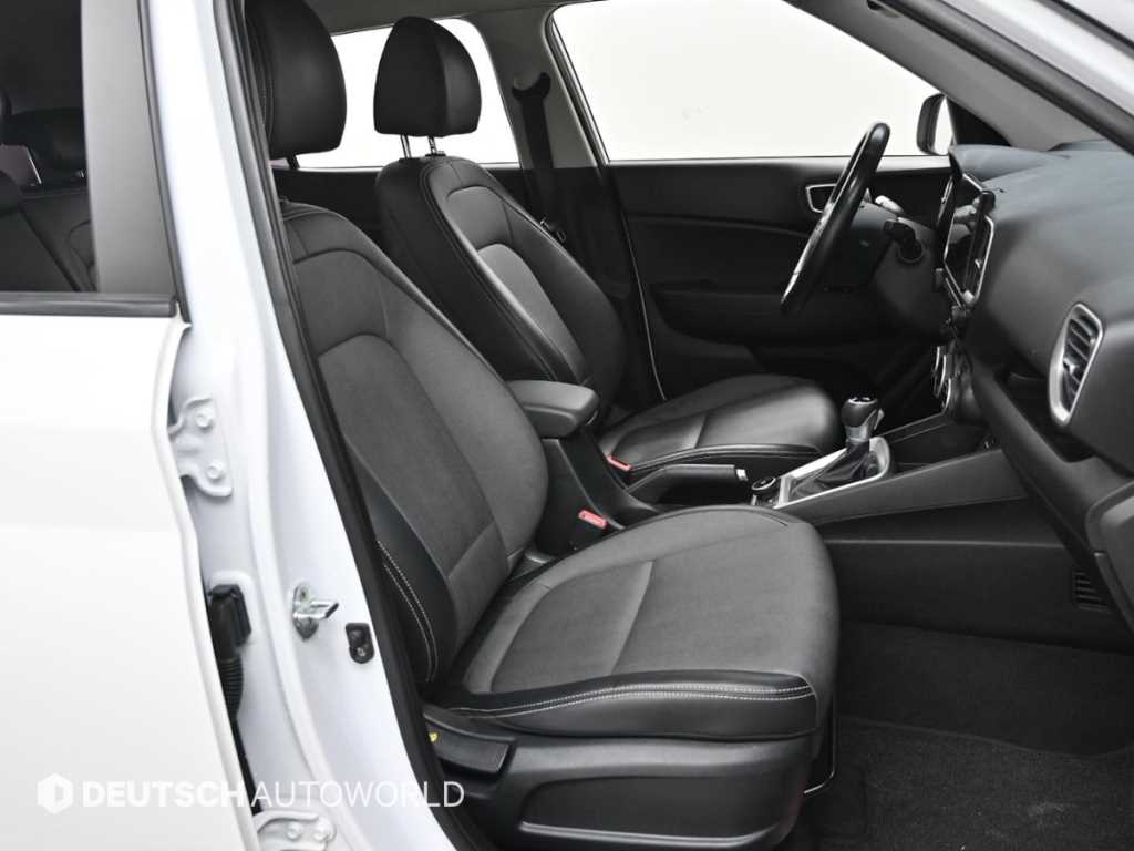 HYUNDAI Venue - Vista 10