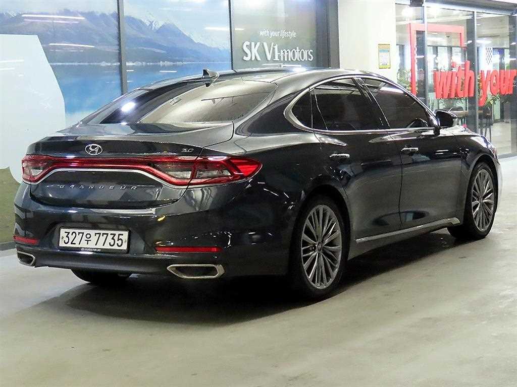 HYUNDAI Grandeur - Vista 4