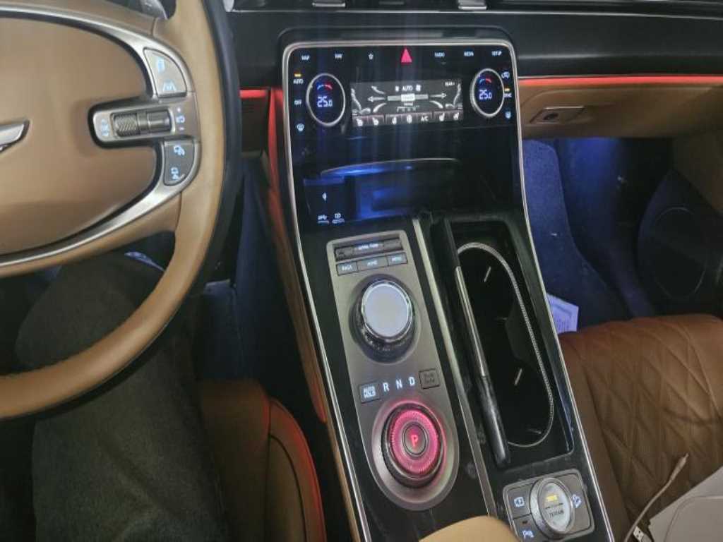 Genesis GV80 - Vista 8