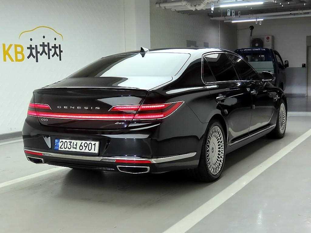 Genesis G90 - Vista 4