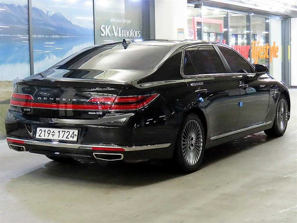 Genesis G90 - Vista 4