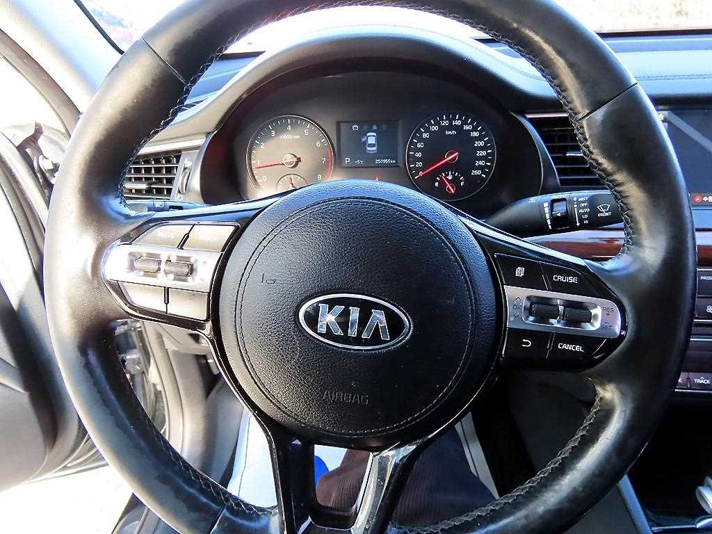KIA K7 - Vista 8