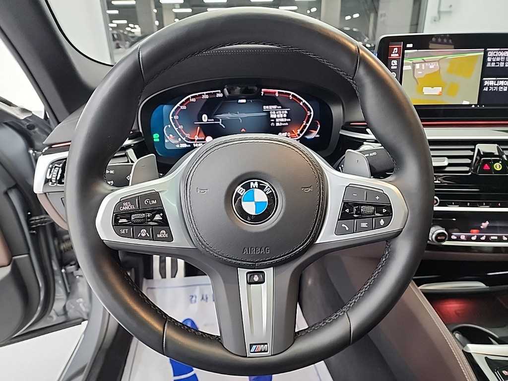 BMW 5 Series - Vista 9