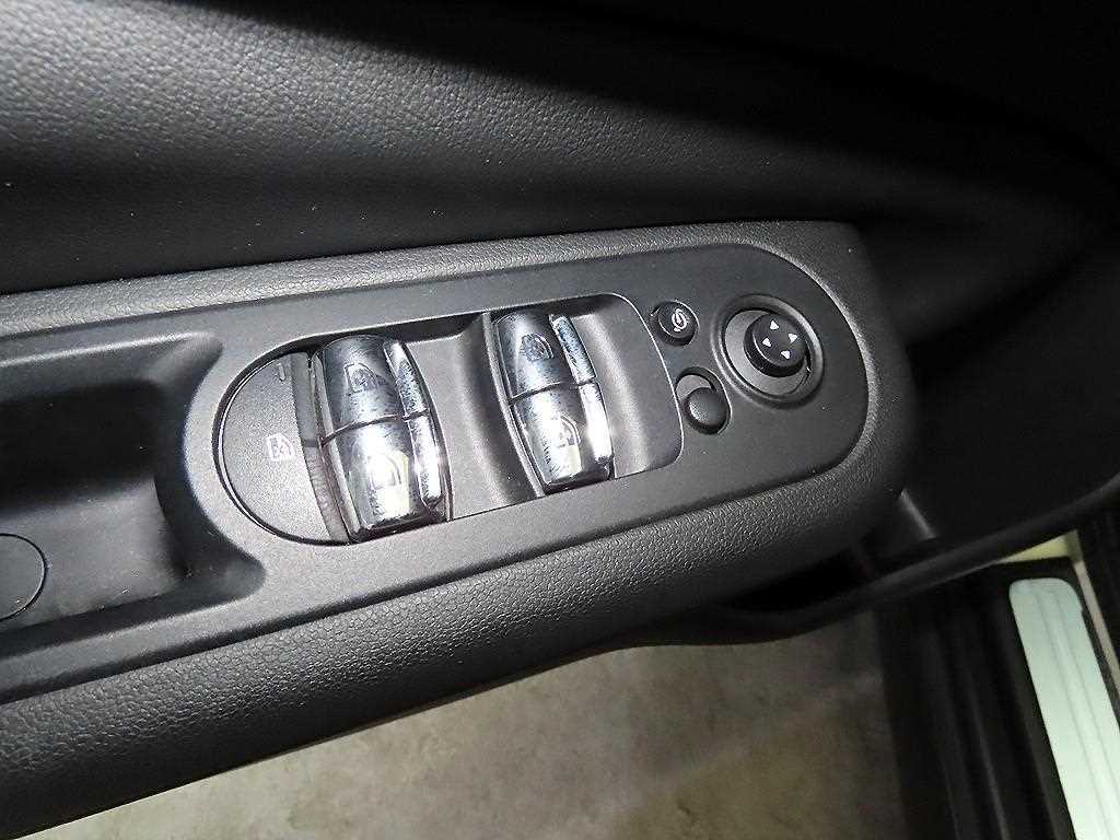 Mini Clubman 2019 Blanco - Importación desde Corea - HF Imports Iquique - Foto 13